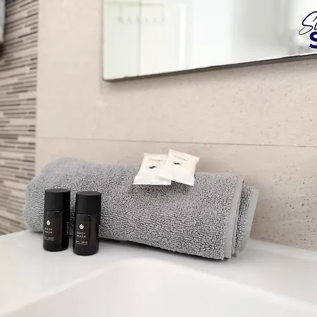 Amazing Sun The Sky - Pool & Wifi Free 公寓 *